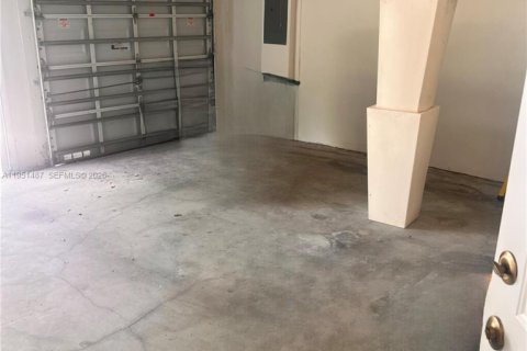 Casa en alquiler en Doral, Florida, 4 dormitorios, 246.01 m2 № 2055291 - foto 27