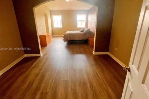 Casa en alquiler en Doral, Florida, 4 dormitorios, 246.01 m2 № 2055291 - foto 11