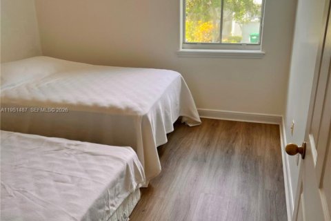 Casa en alquiler en Doral, Florida, 4 dormitorios, 246.01 m2 № 2055291 - foto 23