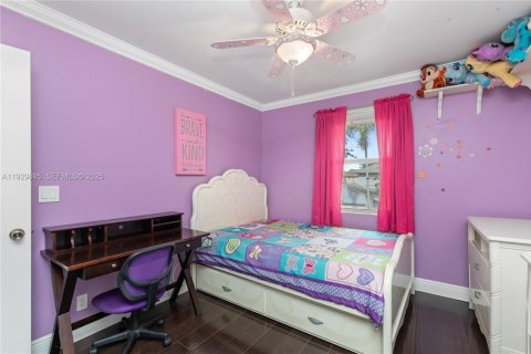 House in Coconut Creek, Florida 3 bedrooms, 190.91 sq.m. № 1988844 - photo 28