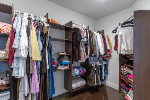 House in Coconut Creek, Florida 3 bedrooms, 190.91 sq.m. № 1988844 - photo 24