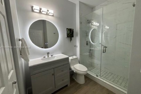 Снять в аренду виллу или дом в Уэстон, Флорида 5 спален, 290.04м2, № 1992723 - фото 18