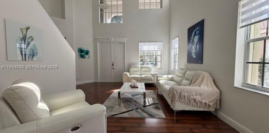 Дом в Уэстон, Флорида 5 спален, 290.04м2 № 1992723