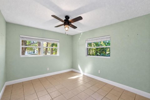 Villa ou maison à vendre à Dunedin, Floride: 3 chambres, 108.7 m2 № 2423849 - photo 11