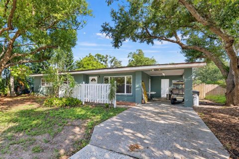 Villa ou maison à Dunedin, Floride 3 chambres, 108.7 m2 № 2423849