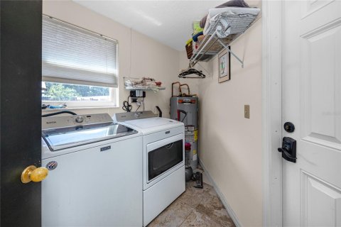 Villa ou maison à vendre à Tampa, Floride: 3 chambres, 171.03 m2 № 2358463 - photo 13