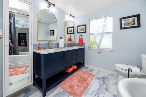 Villa ou maison à vendre à Tampa, Floride: 3 chambres, 171.03 m2 № 2358463 - photo 22