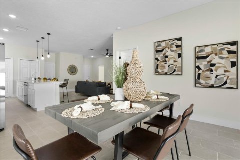 House in Orlando, Florida 3 bedrooms, 139.45 sq.m. № 1816189 - photo 11
