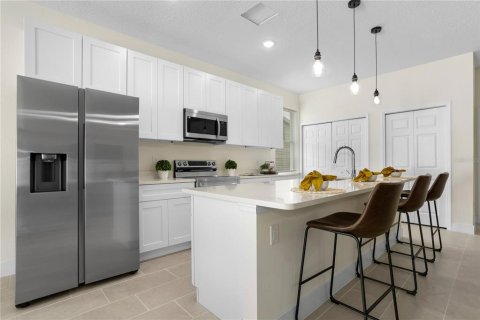House in Orlando, Florida 3 bedrooms, 139.45 sq.m. № 1816189 - photo 7