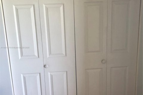 Condominio en venta en Boynton Beach, Florida, 1 dormitorio, 65.4 m2 № 1871931 - foto 13