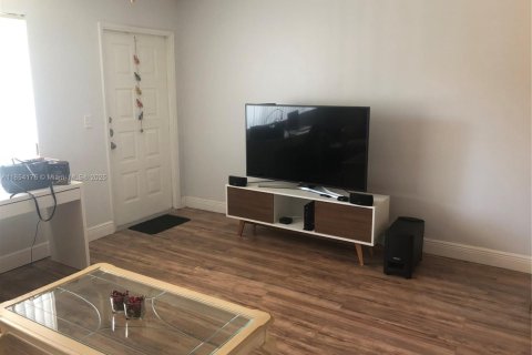 Condominio en venta en Boynton Beach, Florida, 1 dormitorio, 65.4 m2 № 1871931 - foto 4