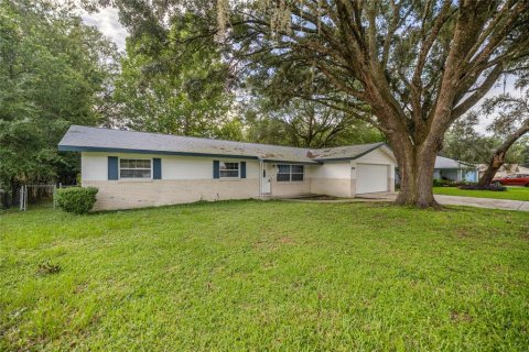House in Ocala, Florida 3 bedrooms, 132.29 sq.m. № 1827102 - photo 1