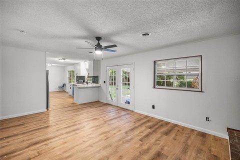 House in Ocala, Florida 3 bedrooms, 132.29 sq.m. № 1827102 - photo 11