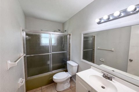 House in Sebring, Florida 3 bedrooms, 168.9 sq.m. № 2258387 - photo 19