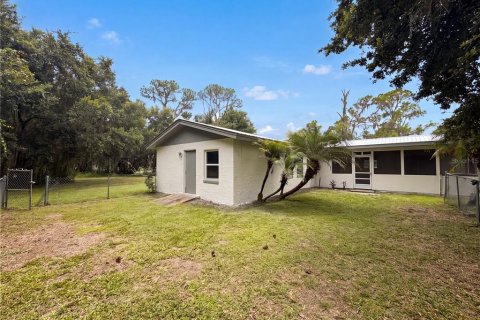 House in Sebring, Florida 3 bedrooms, 168.9 sq.m. № 2258387 - photo 20