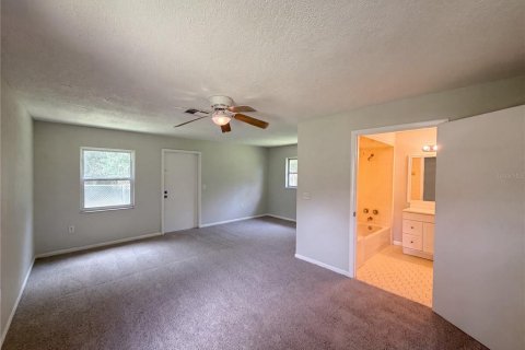 House in Sebring, Florida 3 bedrooms, 168.9 sq.m. № 2258387 - photo 16