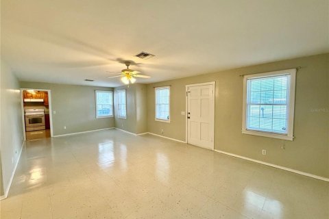 Villa ou maison à vendre à DeLand, Floride: 4 chambres, 157.75 m2 № 1719691 - photo 12