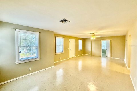 Villa ou maison à vendre à DeLand, Floride: 4 chambres, 157.75 m2 № 1719691 - photo 13