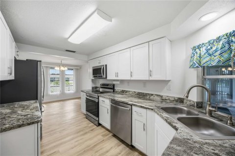 Villa ou maison à vendre à Port Charlotte, Floride: 2 chambres, 124.3 m2 № 2219638 - photo 13