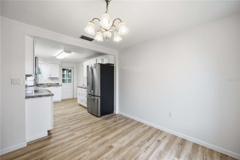 Villa ou maison à vendre à Port Charlotte, Floride: 2 chambres, 124.3 m2 № 2219638 - photo 6