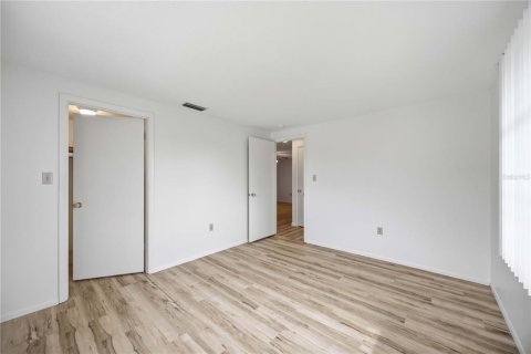 Villa ou maison à vendre à Port Charlotte, Floride: 2 chambres, 124.3 m2 № 2219638 - photo 18