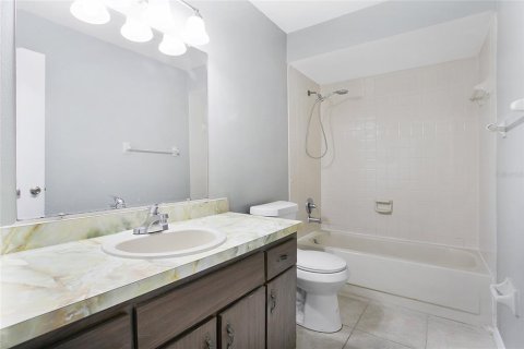 Снять в аренду виллу или дом в Пайнсиана, Флорида 2 спальни, 92.9м2, № 2091486 - фото 13