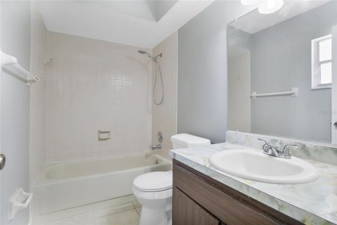 Снять в аренду виллу или дом в Пайнсиана, Флорида 2 спальни, 92.9м2, № 2091486 - фото 10