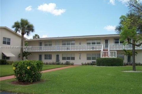 Copropriété à louer à West Palm Beach, Floride: 1 chambre, 52.95 m2 № 1704225 - photo 1