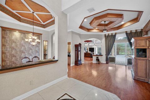 House in Davie, Florida 5 bedrooms, 368.26 sq.m. № 2033804 - photo 5