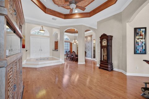 House in Davie, Florida 5 bedrooms, 368.26 sq.m. № 2033804 - photo 9