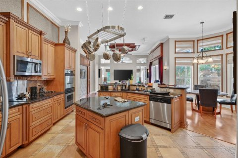 House in Davie, Florida 5 bedrooms, 368.26 sq.m. № 2033804 - photo 20