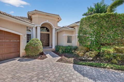 House in Davie, Florida 5 bedrooms, 368.26 sq.m. № 2033804 - photo 4