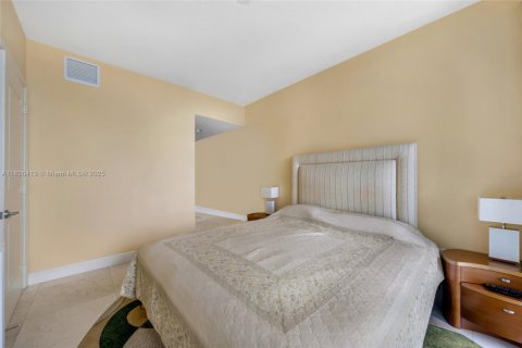 Copropriété à vendre à Miami, Floride: 1 chambre, 76.92 m2 № 1934226 - photo 20