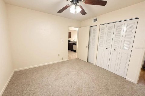 Copropriété à louer à Gainesville, Floride: 2 chambres, 81.2 m2 № 2386796 - photo 8