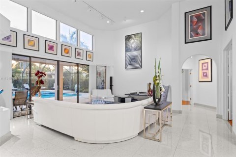 Casa en venta en Weston, Florida, 5 dormitorios, 448.53 m2 № 1975816 - foto 6