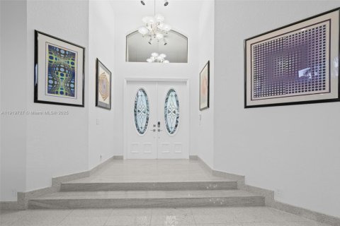 Casa en venta en Weston, Florida, 5 dormitorios, 448.53 m2 № 1975816 - foto 4