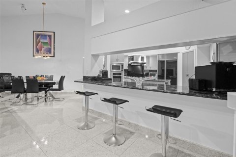 Casa en venta en Weston, Florida, 5 dormitorios, 448.53 m2 № 1975816 - foto 21