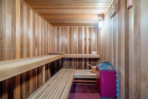 Casa en venta en Weston, Florida, 5 dormitorios, 448.53 m2 № 1975816 - foto 25