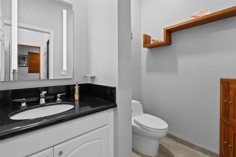 Casa en venta en Weston, Florida, 5 dormitorios, 448.53 m2 № 1975816 - foto 29