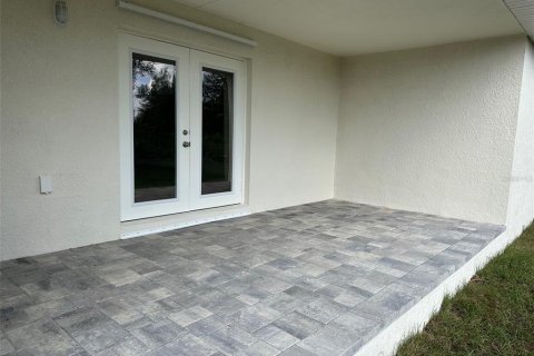 House in Port Charlotte, Florida 3 bedrooms, 160.07 sq.m. № 1445022 - photo 19