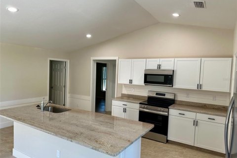 House in Port Charlotte, Florida 3 bedrooms, 160.07 sq.m. № 1445022 - photo 2