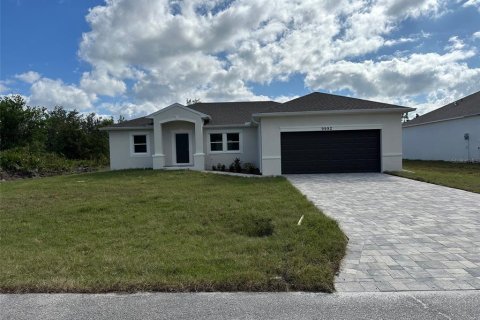 House in Port Charlotte, Florida 3 bedrooms, 160.07 sq.m. № 1445022 - photo 1