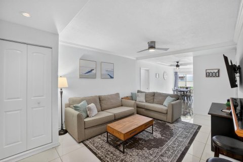 Copropriété à vendre à Pompano Beach, Floride: 2 chambres, 100.33 m2 № 2182346 - photo 19