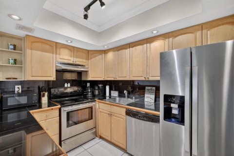Copropriété à vendre à Pompano Beach, Floride: 2 chambres, 100.33 m2 № 2182346 - photo 27