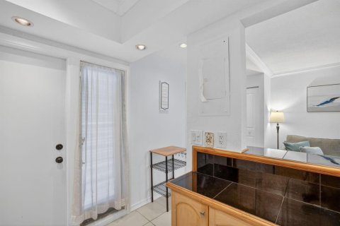 Copropriété à vendre à Pompano Beach, Floride: 2 chambres, 100.33 m2 № 2182346 - photo 30