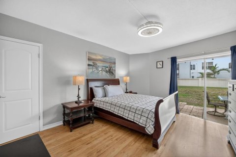 Copropriété à vendre à Pompano Beach, Floride: 2 chambres, 100.33 m2 № 2182346 - photo 3