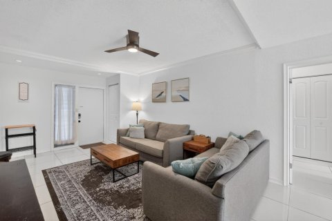 Copropriété à vendre à Pompano Beach, Floride: 2 chambres, 100.33 m2 № 2182346 - photo 22