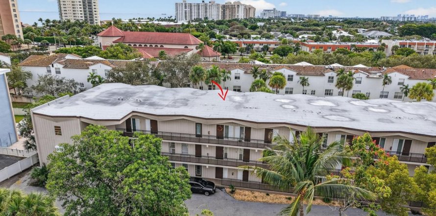 Condo à Pompano Beach, Floride, 2 chambres  № 2182346
