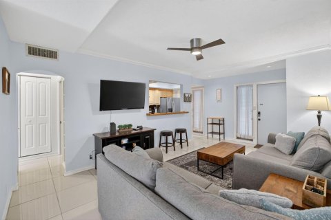 Copropriété à vendre à Pompano Beach, Floride: 2 chambres, 100.33 m2 № 2182346 - photo 12
