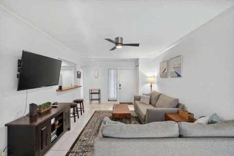 Copropriété à vendre à Pompano Beach, Floride: 2 chambres, 100.33 m2 № 2182346 - photo 21